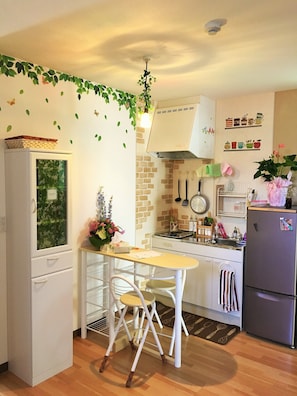 In-room dining - Hostel Fujisan YOU (Fujiyoshida)