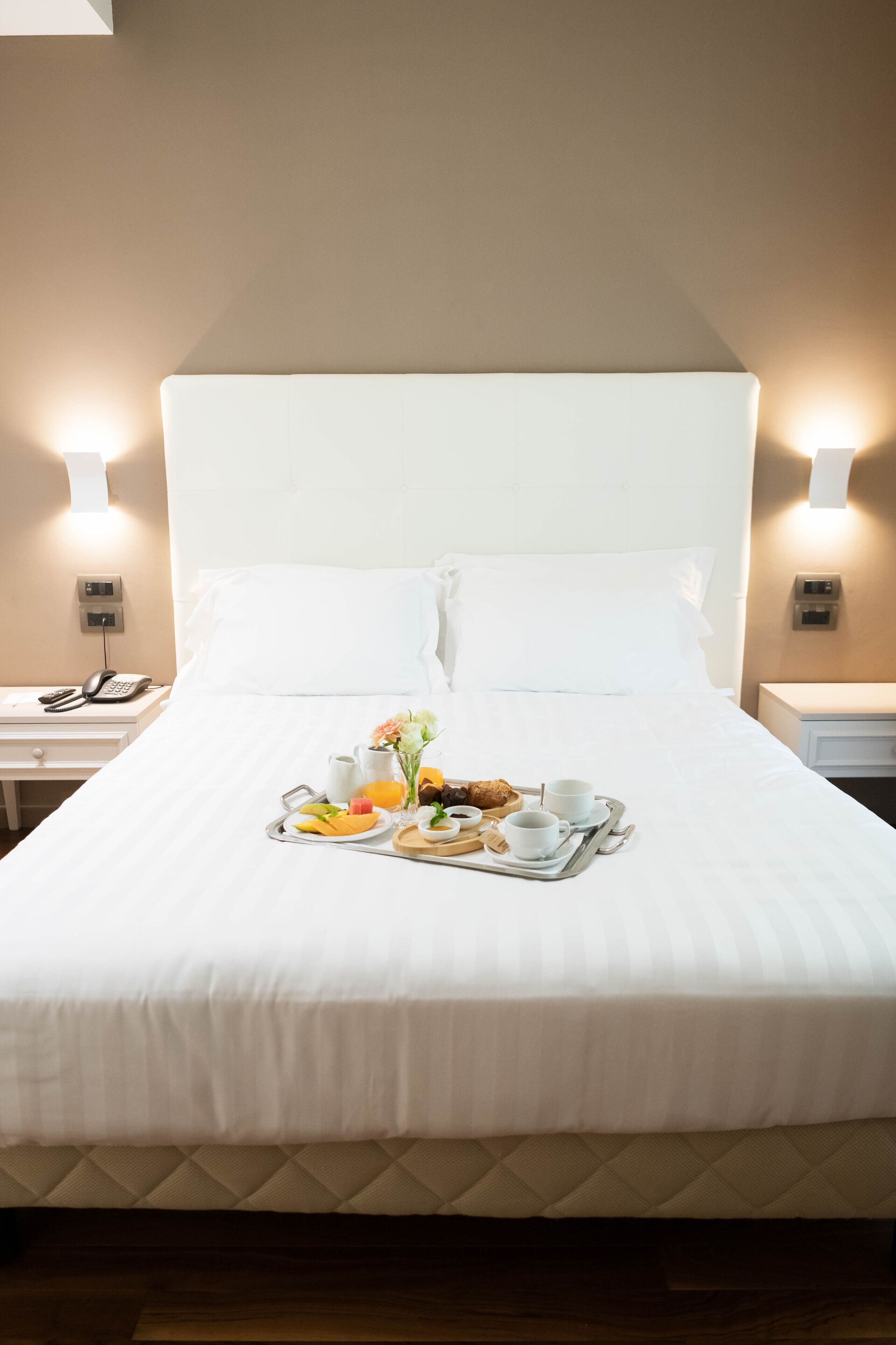 Suite, 1 camera da letto | Biancheria da letto ipoallergenica, minibar, una scrivania