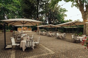 Lunch and dinner served, local cuisine - Grand Hotel Telese (Telese)