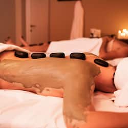 Sauna, vasca idromassaggio, trattamenti per il corpo