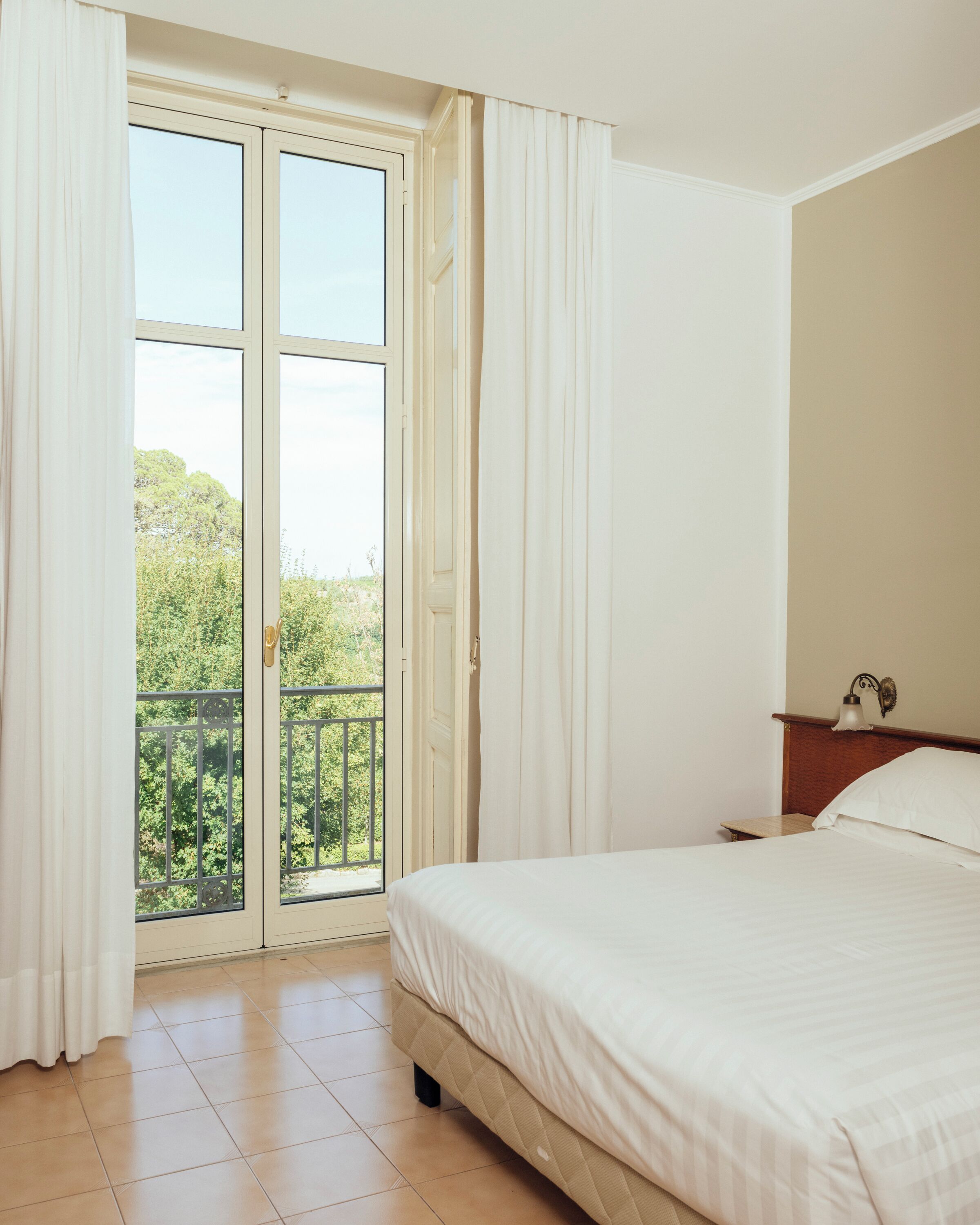 Literie hypoallergénique, minibar, bureau, chambres insonorisées