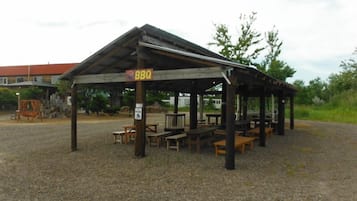 Área de parrilladas y picnic