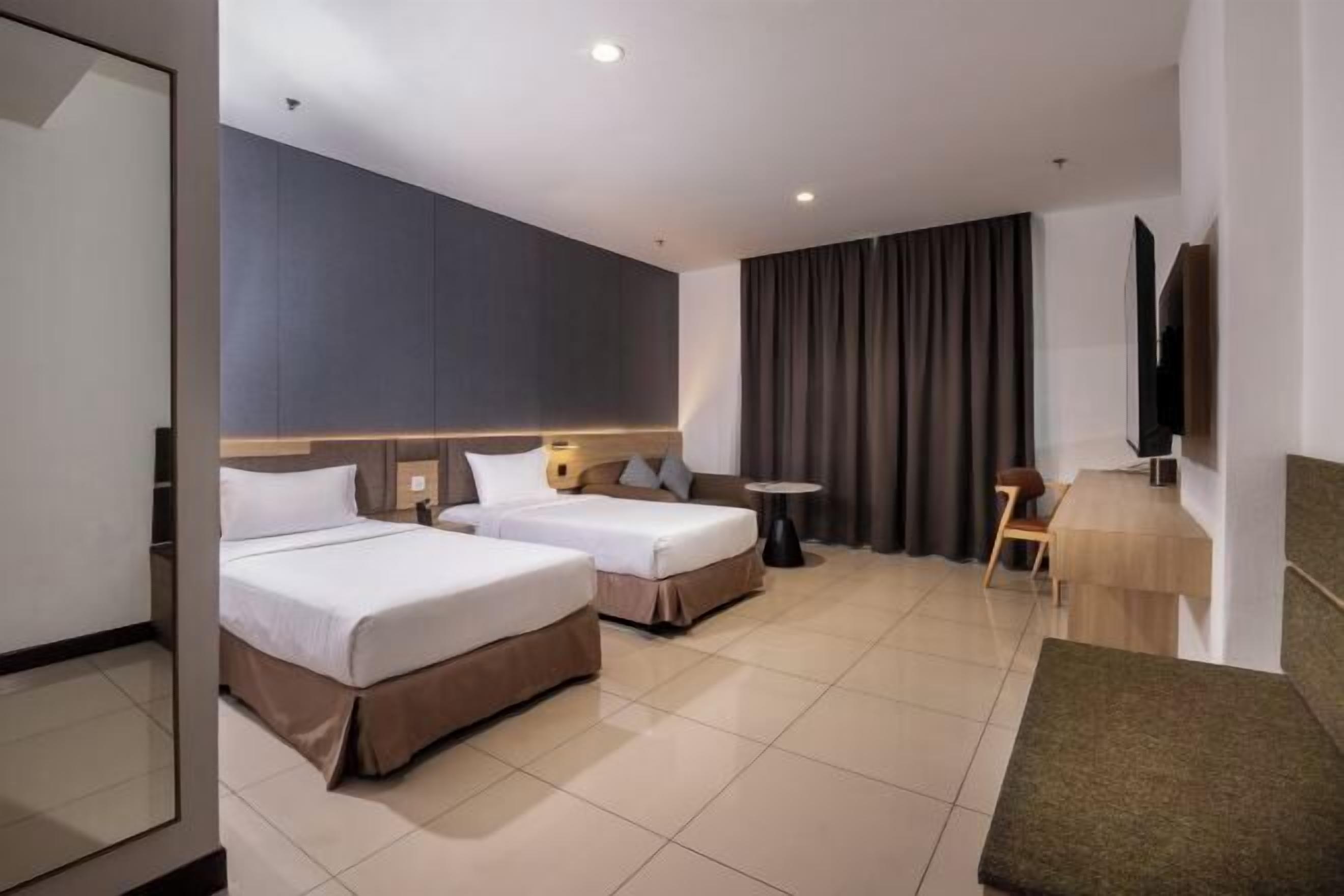 In-room safe, desk, laptop workspace, blackout curtains