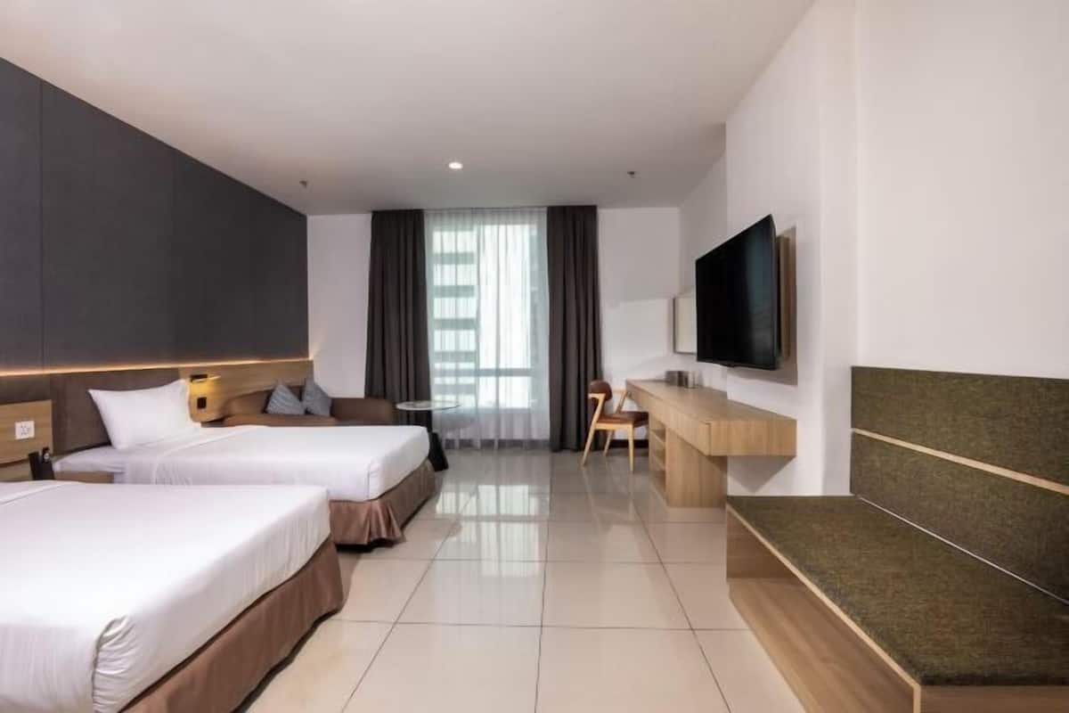 In-room safe, desk, laptop workspace, blackout curtains