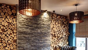 Breakfast, lunch, dinner and brunch served - Morgans The Exchange Hotel (Shrewsbury)