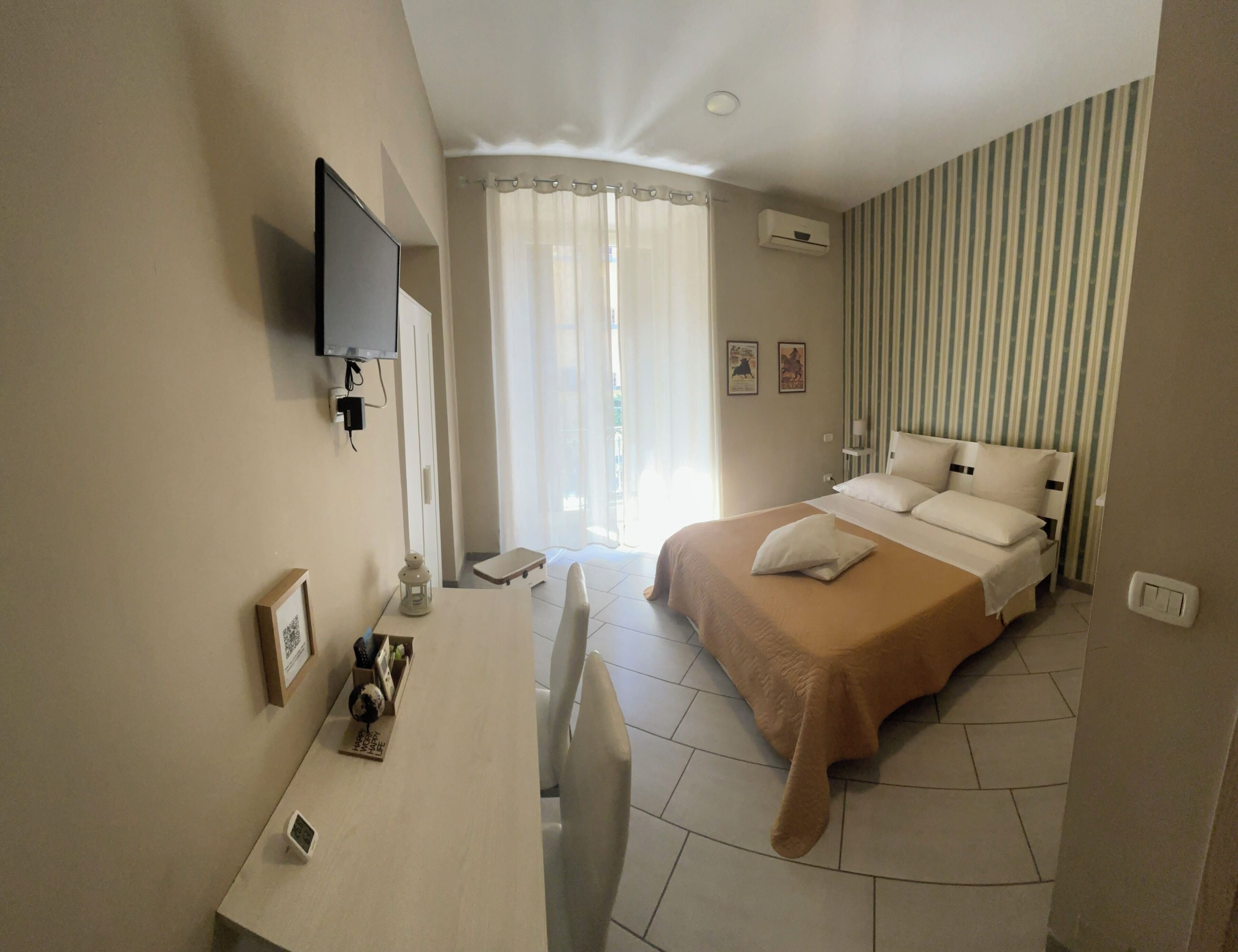 Literie de qualité supérieure, coffres-forts dans les chambres