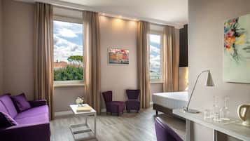 Familienzimmer | Hochwertige Bettwaren, Zimmersafe, Schreibtisch, Verdunkelungsvorhänge