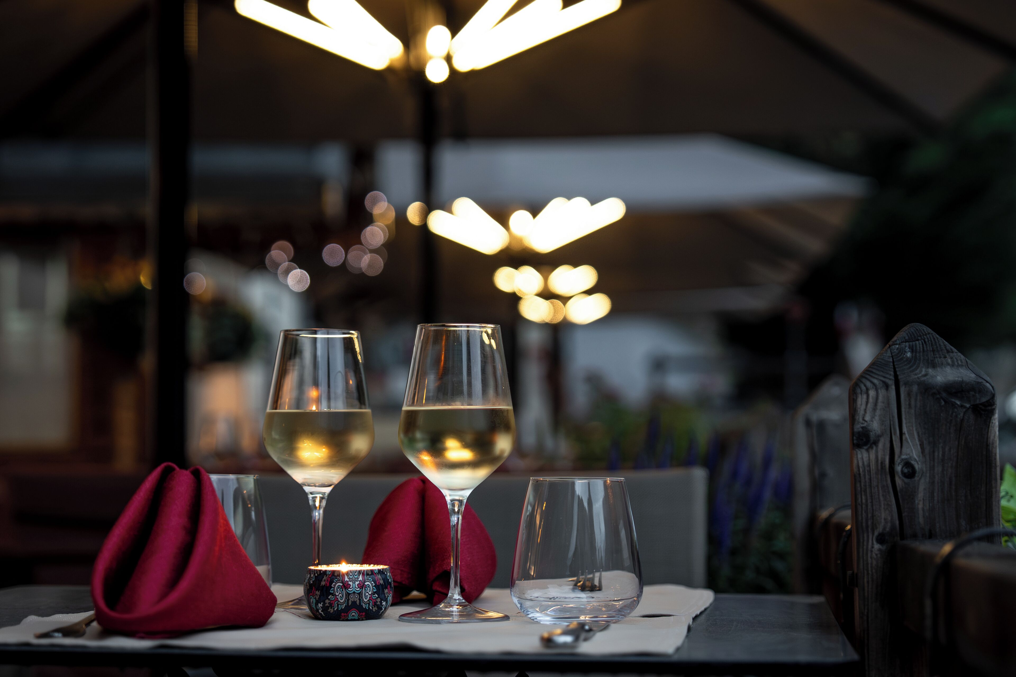 lunch and dinner served, regional cuisine