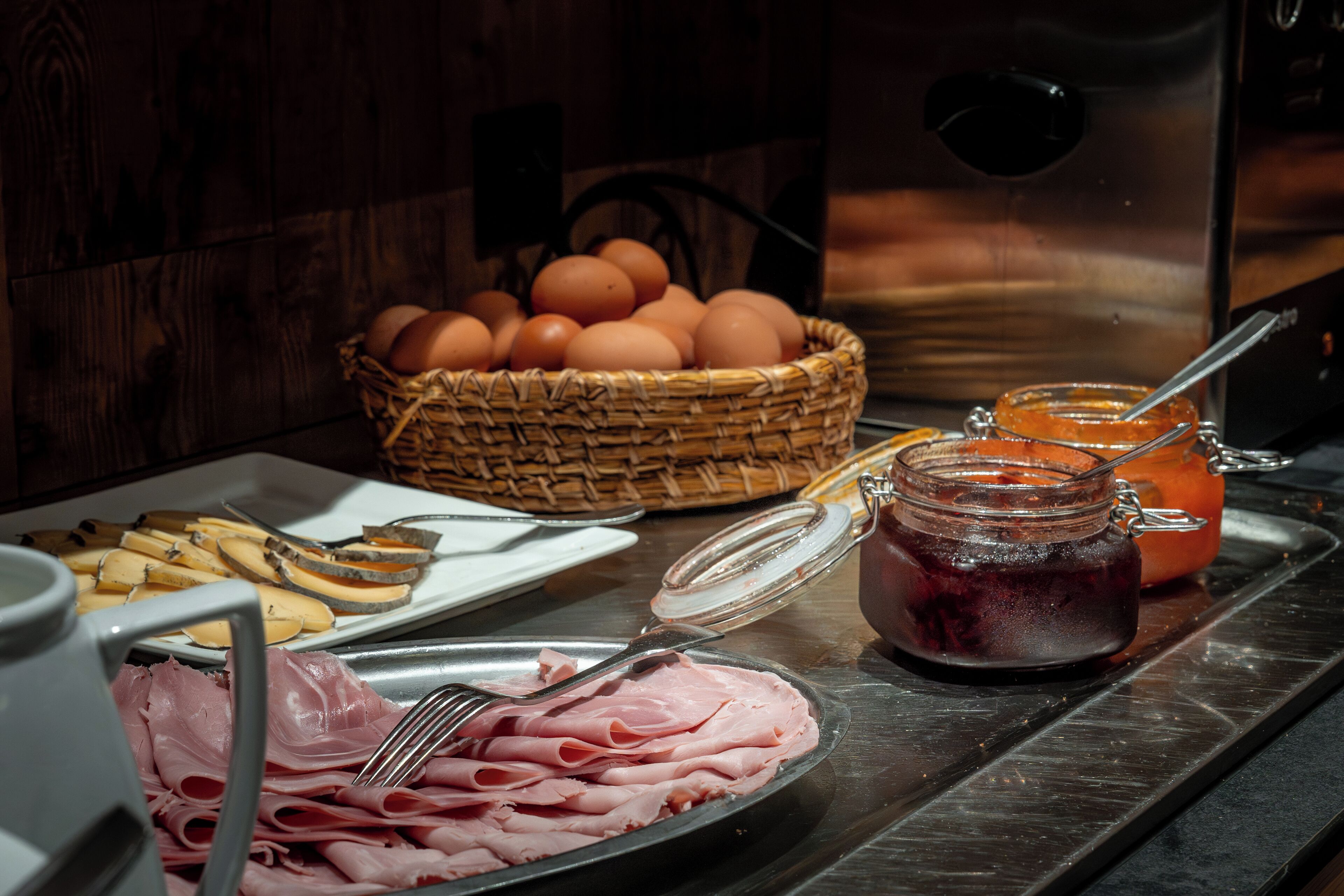 daily buffet breakfast (eur 14 per person)