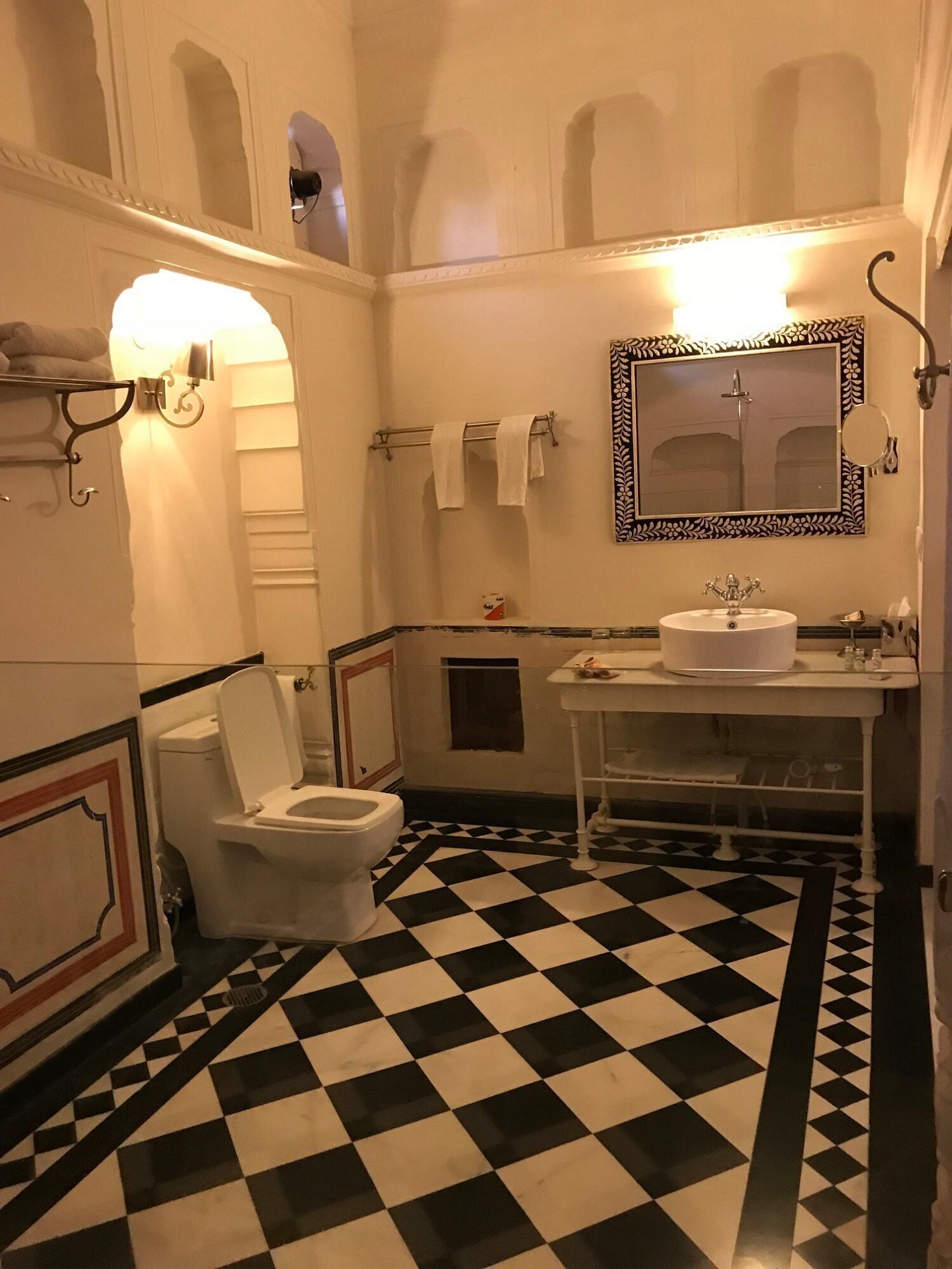 separate bathtub and shower, free toiletries, hair dryer, towels