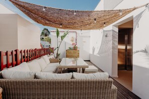 Premium bedding, desk, free cribs/infant beds, free WiFi - Hotel Palym (Biarritz)