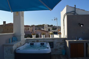 Bain à remous extérieur