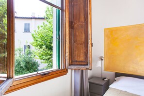 Chambre Triple, salle de bains commune