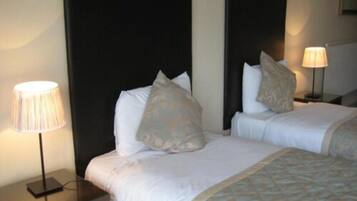 雙床房 | 書桌、熨斗/熨衣板、免費無線上網、床單