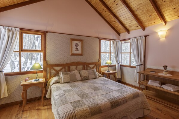 Superior-Ferienhütte, 1 Schlafzimmer | Daunenbettdecken, Zimmersafe, Schreibtisch