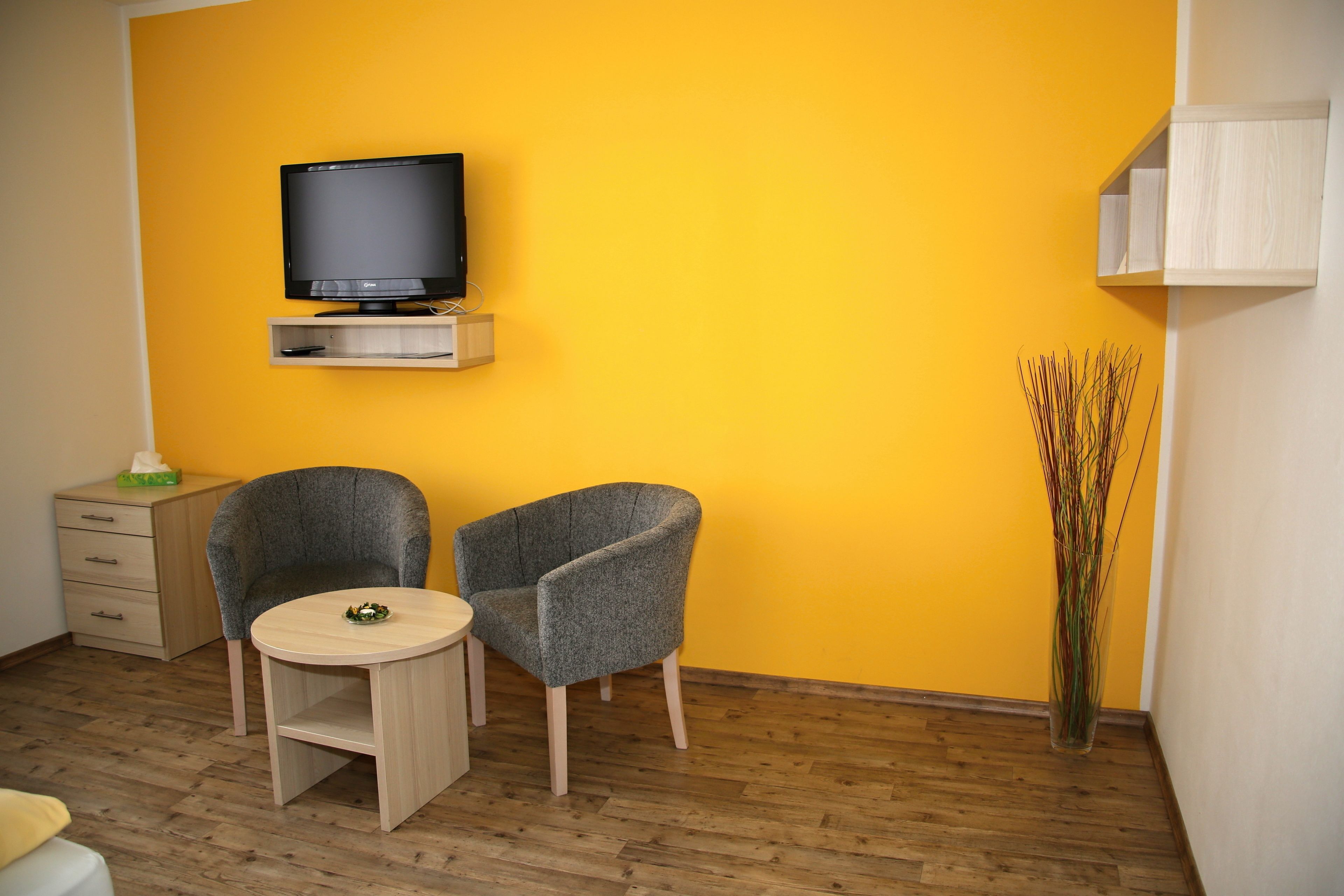 double room | 1 bedroom, in-room safe, desk, blackout curtains