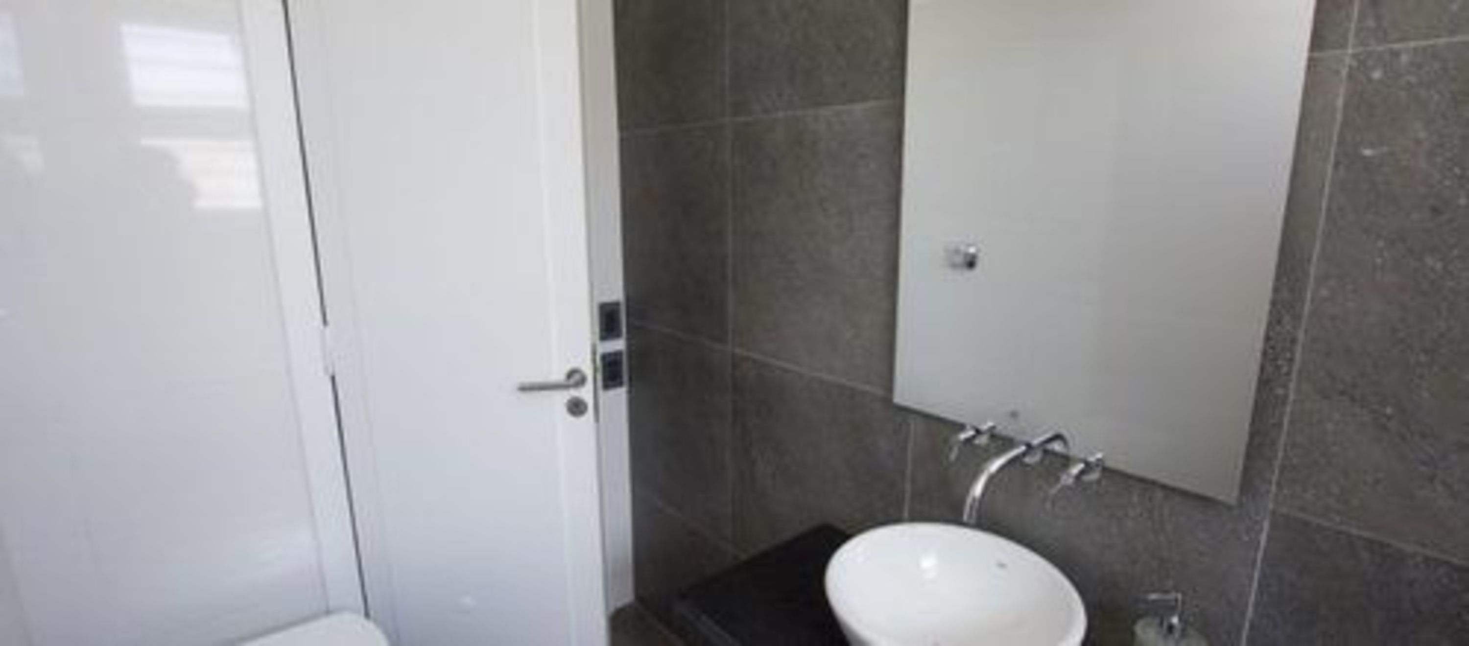 free toiletries, hair dryer