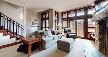 Juniper Crest 6 3 Bedroom Townhouse by RedAwning