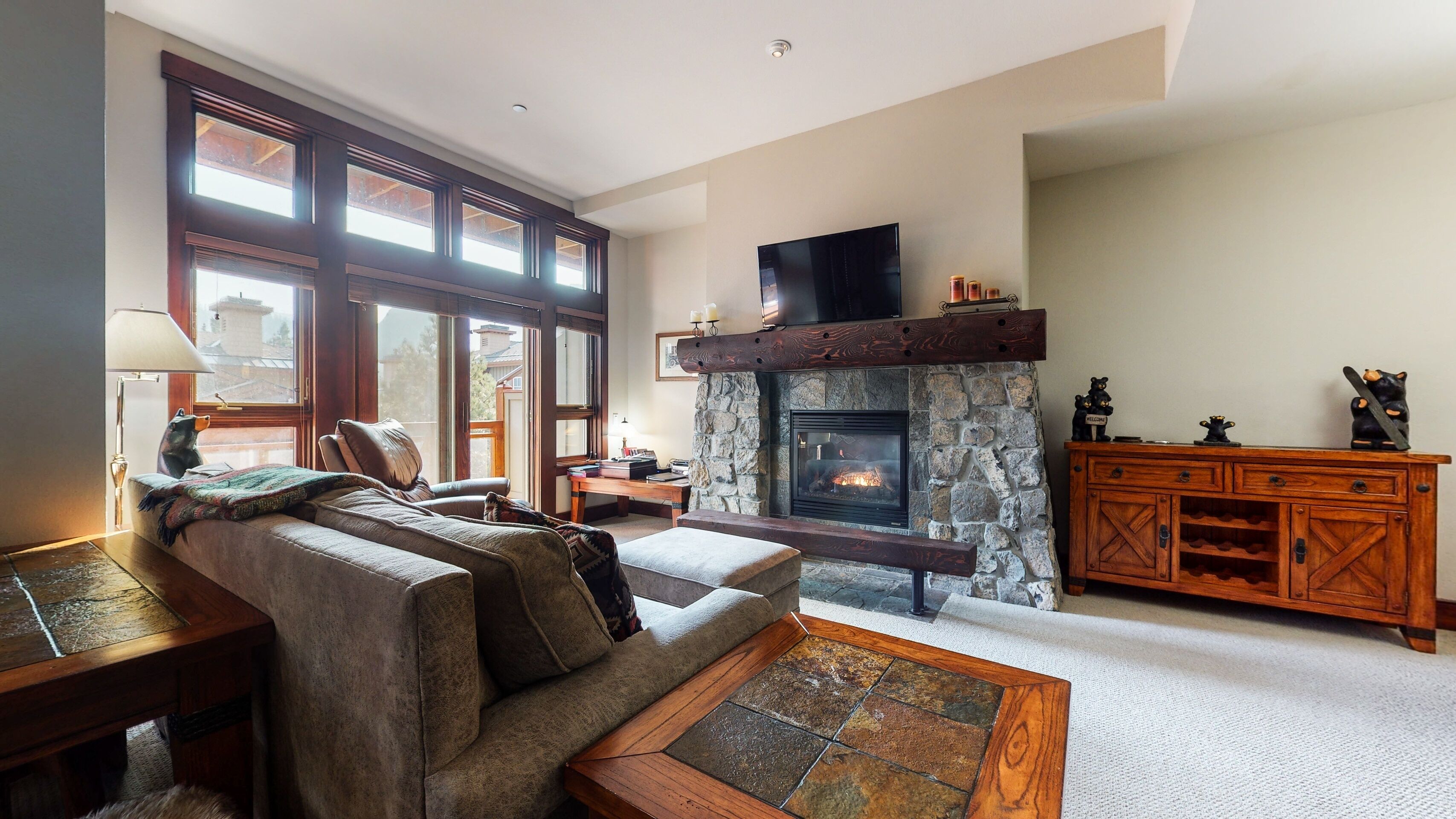 Townhome, 3 Bedrooms | Living area | Smart TV, DVD player