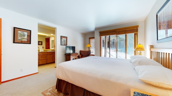 Condo, 2 Bedrooms