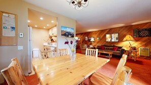 Condo, 1 Bedroom | Private kitchen | Fridge, microwave, oven, dishwasher - Snowcreek II #253 1 Bedroom Condo by RedAwning (Mammoth Lakes)