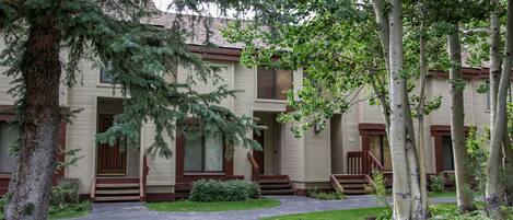 Condo, 1 Bedroom | Exterior