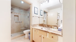 Condo, 1 Bedroom | Bathroom