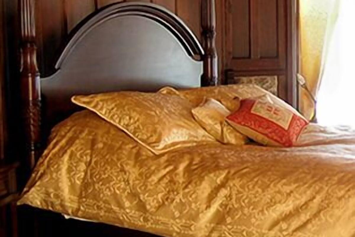 Deluxe-Doppelzimmer, 1 Queen-Bett (La Reine) | 1 Schlafzimmer, Zimmersafe, Schreibtisch, kostenloses WLAN