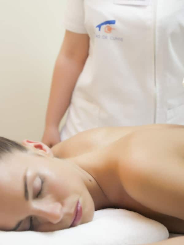 Sauna, hot tub, steam room, body treatments, hydrotherapy, body wraps