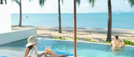 Beachfront Pool Villa | Esterni