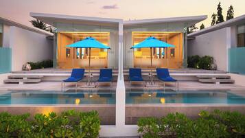Beachfront Pool Villa | Terrasse/Patio