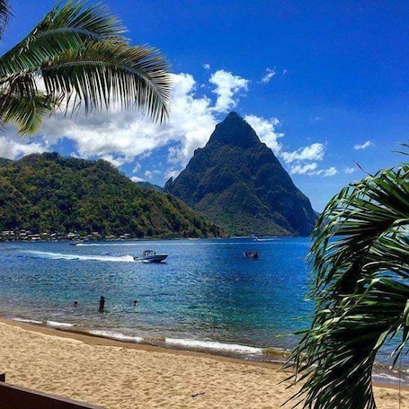 Una playa cerca