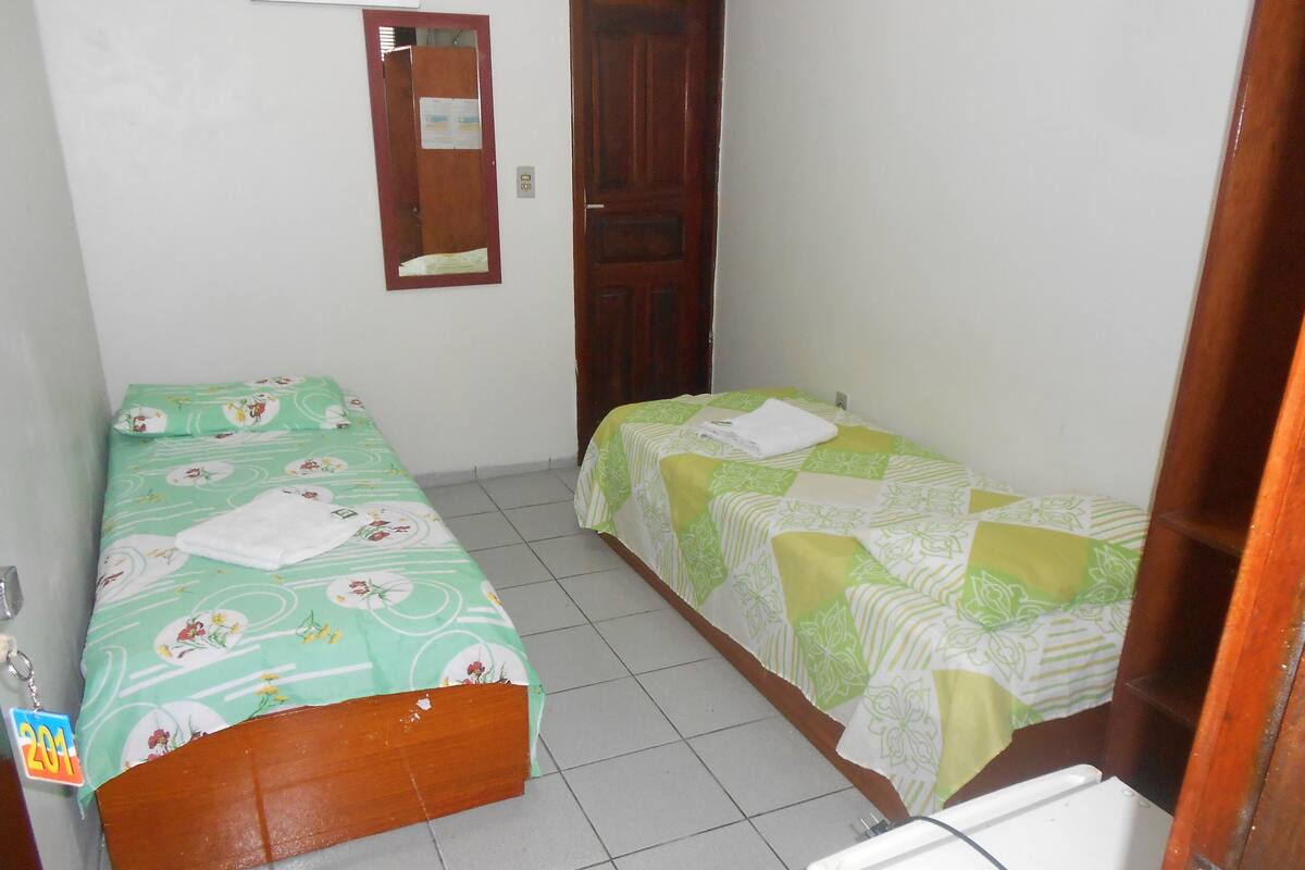 Minibar, free WiFi, bed sheets