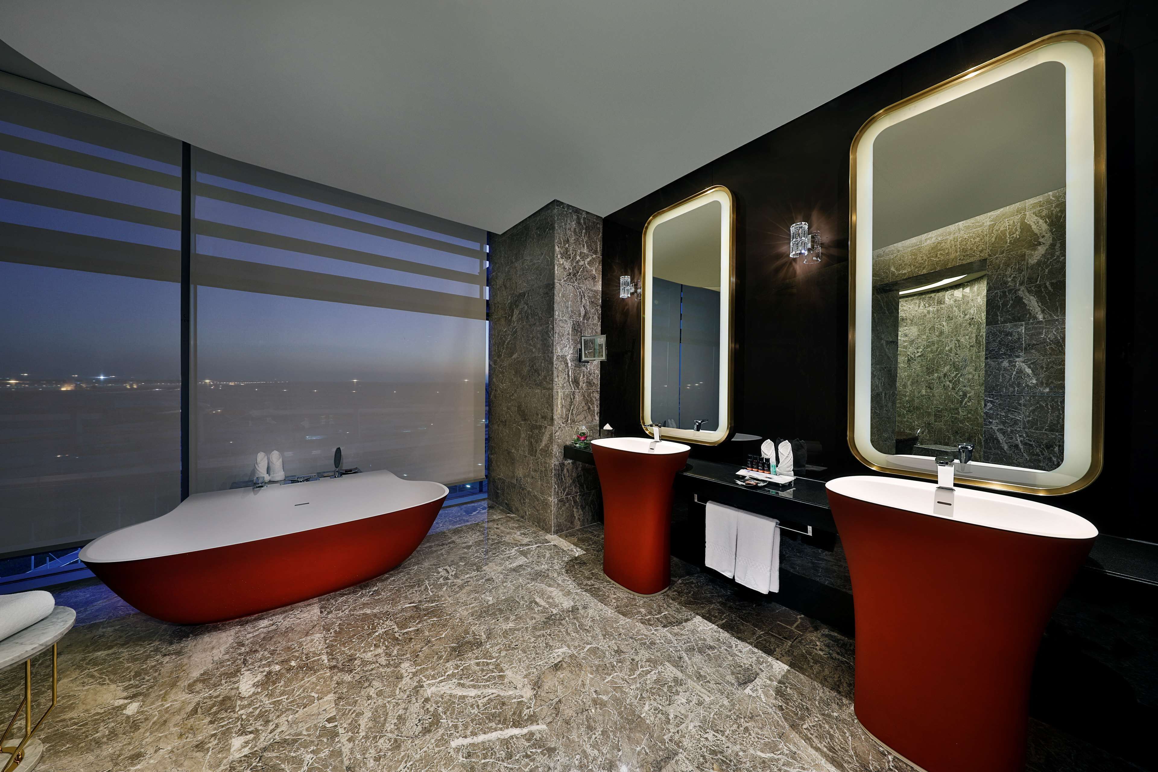 presidential suite, 2 bedrooms | hypo-allergenic bedding, minibar, in-room safe, desk