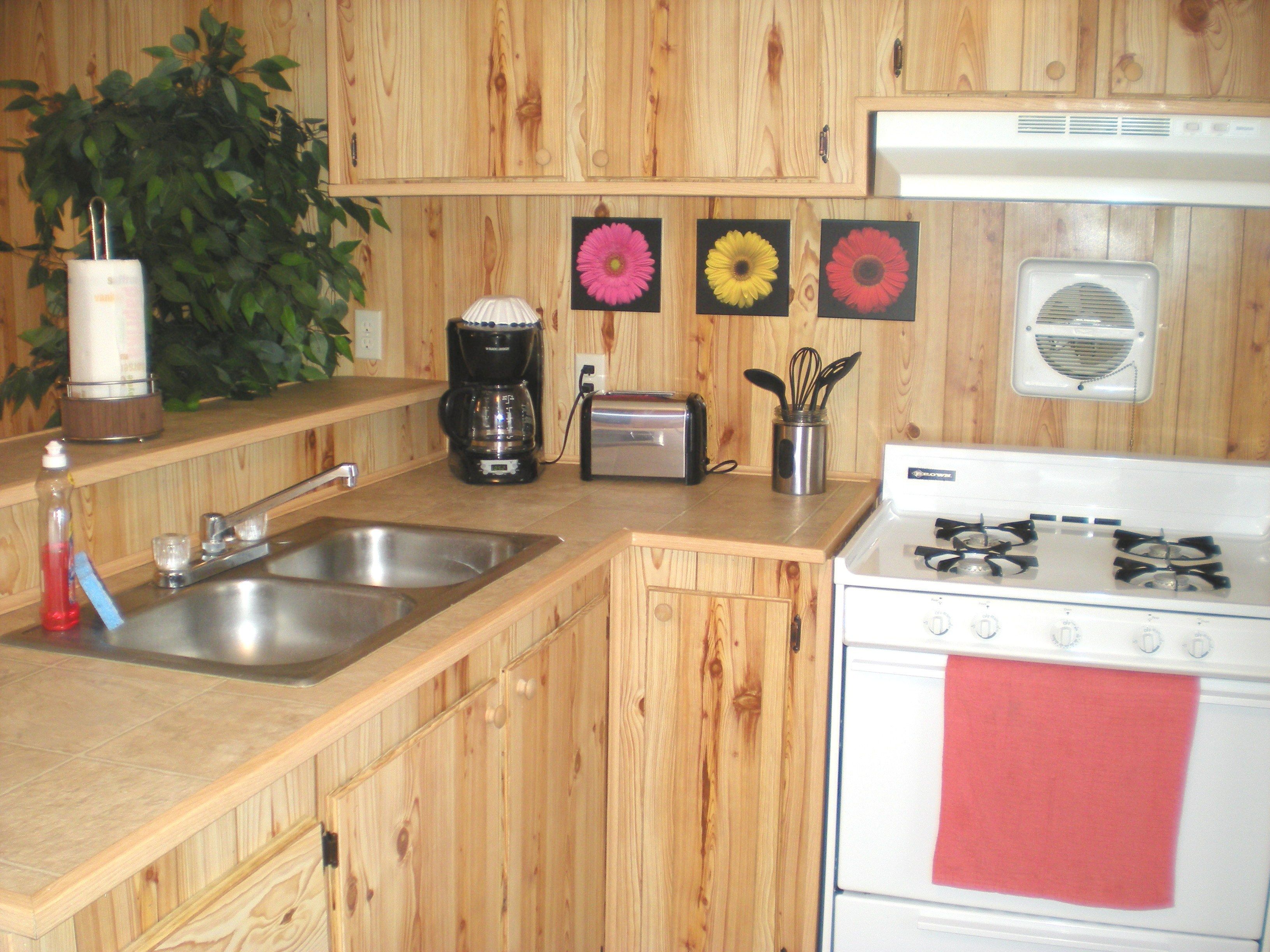 Microwave, coffee/tea maker