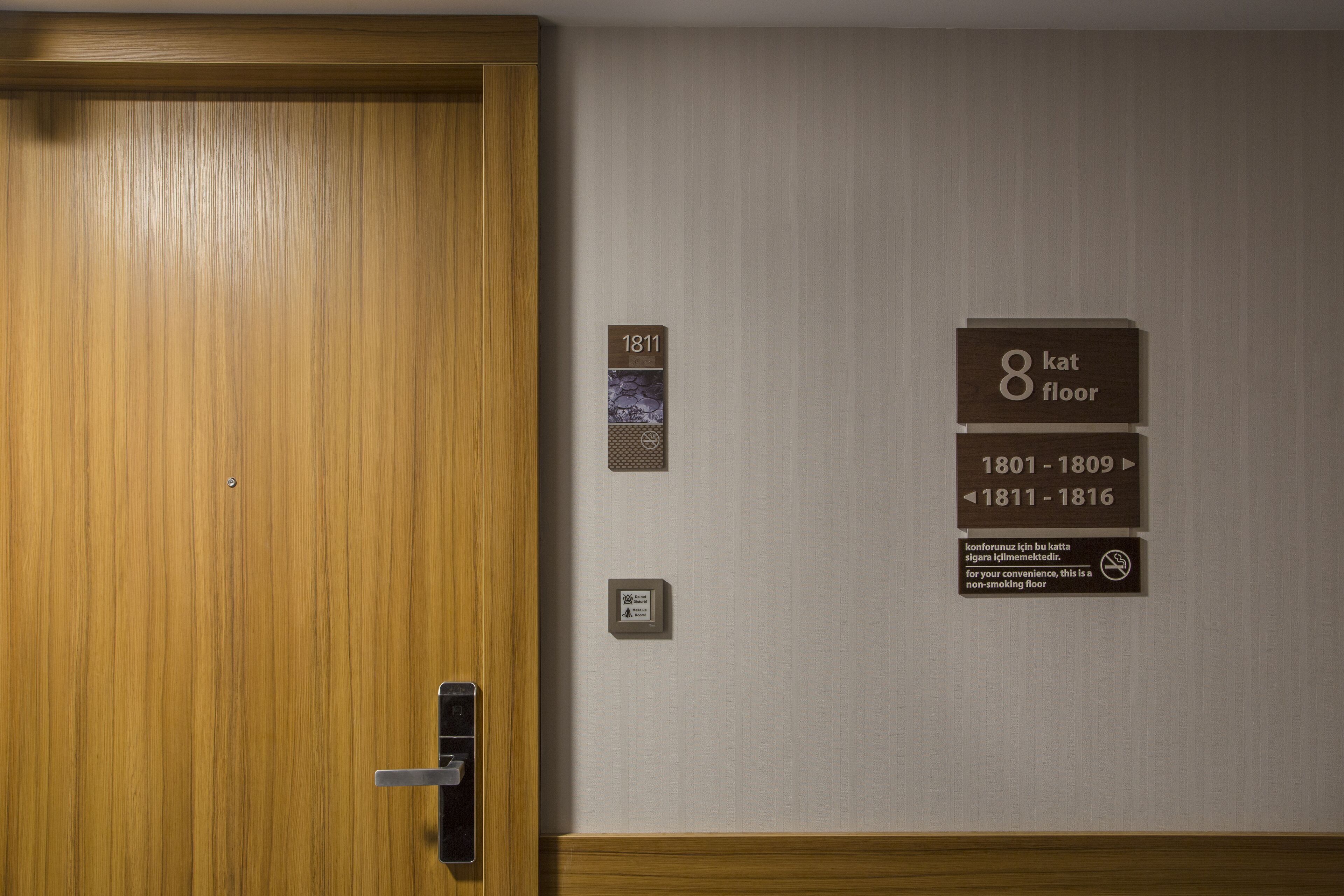 in-room safe, soundproofing, free wifi, bed sheets