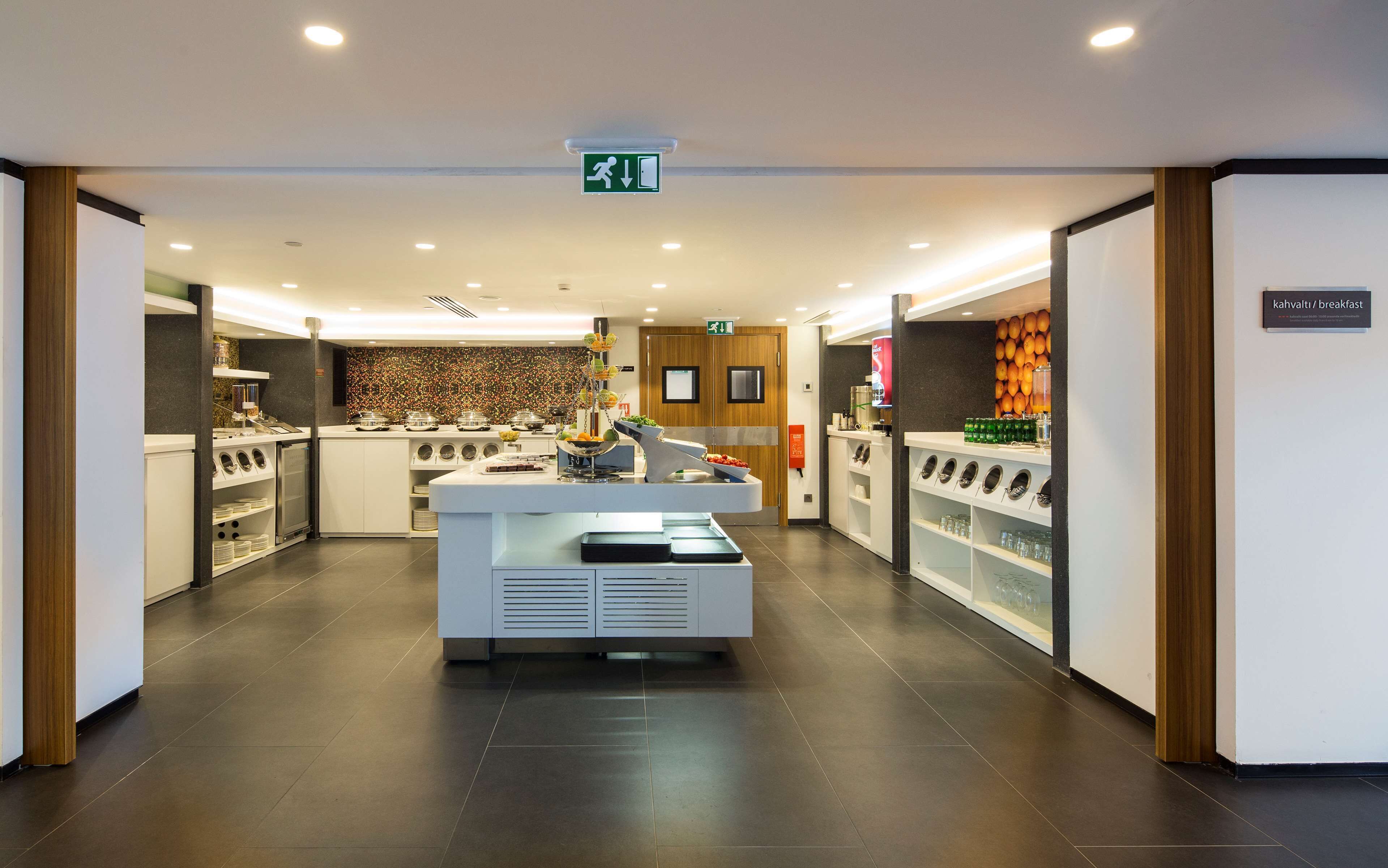 Foto - Hampton by Hilton Istanbul Kurtkoy