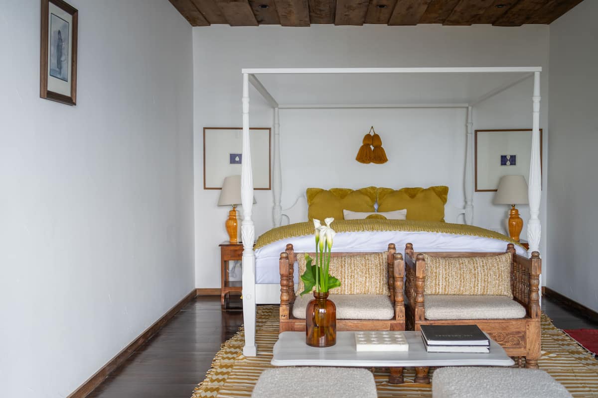 Suite (Toliman) | Premium bedding, minibar, in-room safe, individually decorated