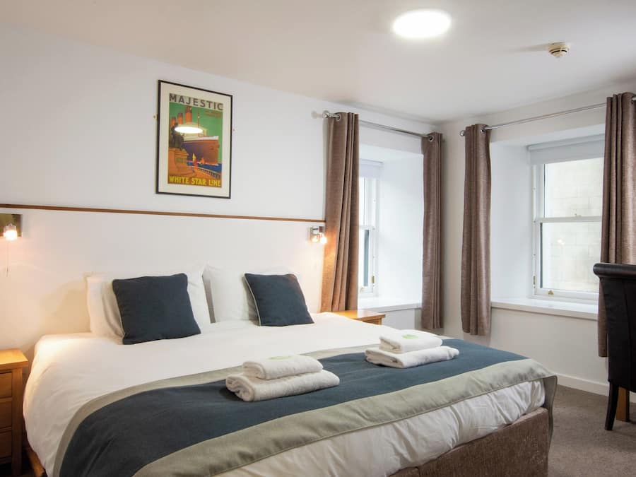 Doppia Comfort (Ferry Inn) | Una cassaforte in camera, con stile personalizzato
