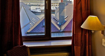 Ferry Inn Stromness