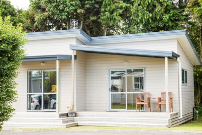 Stratford Motel & Holiday Park