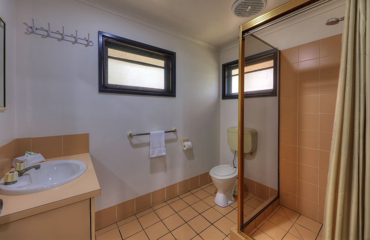 two bedroom bungalow | bathroom shower