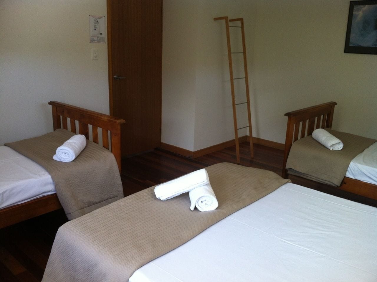 economy room, 1 bedroom, private bathroom | bed sheets