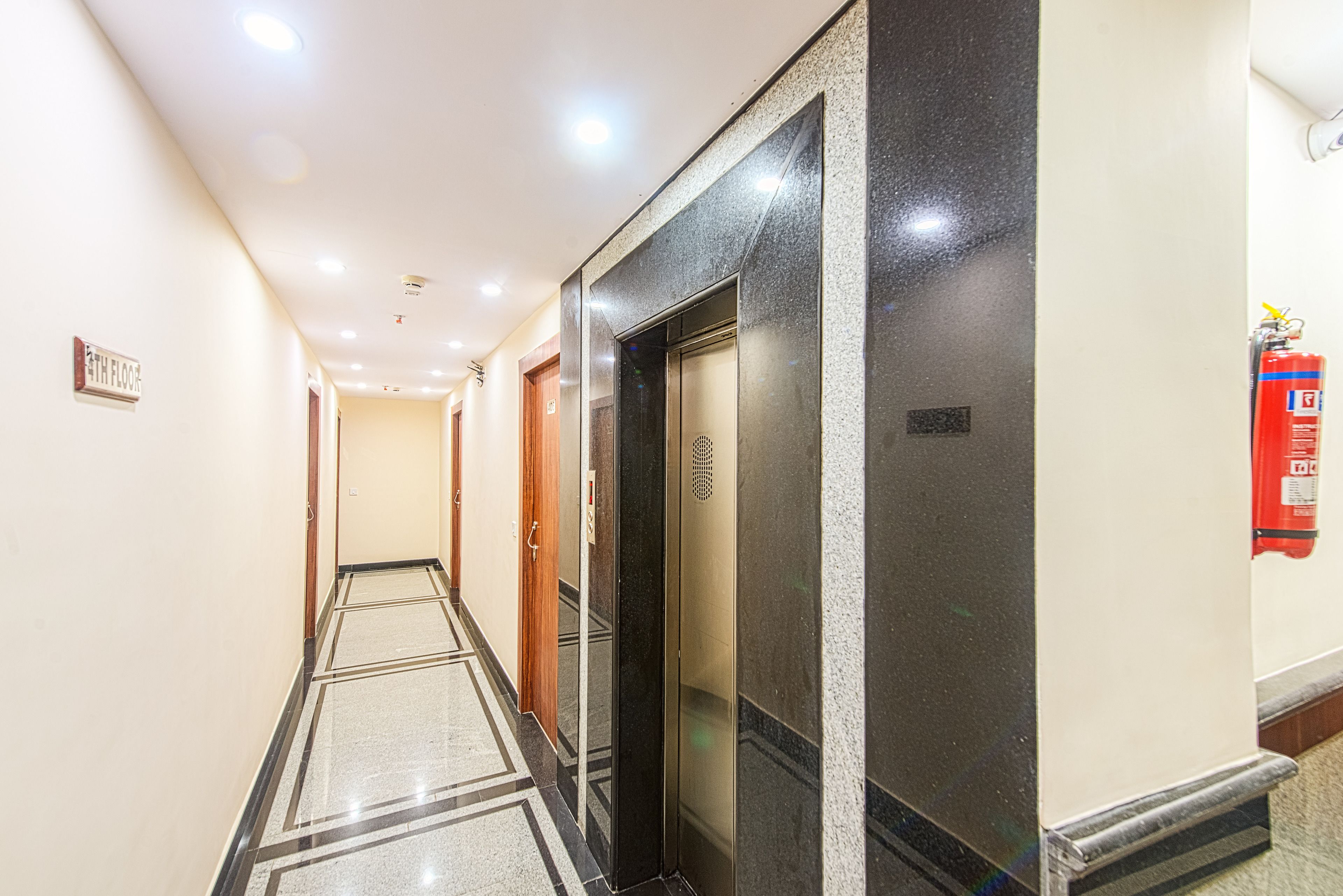 Foto - Treebo Globe International, Near Kalighat Mandir