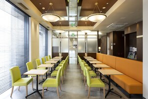 Daily full breakfast (JPY 1000 per person) - Shizutetsu Hotel Prezio Shizuoka Station Kita (Shizuoka)