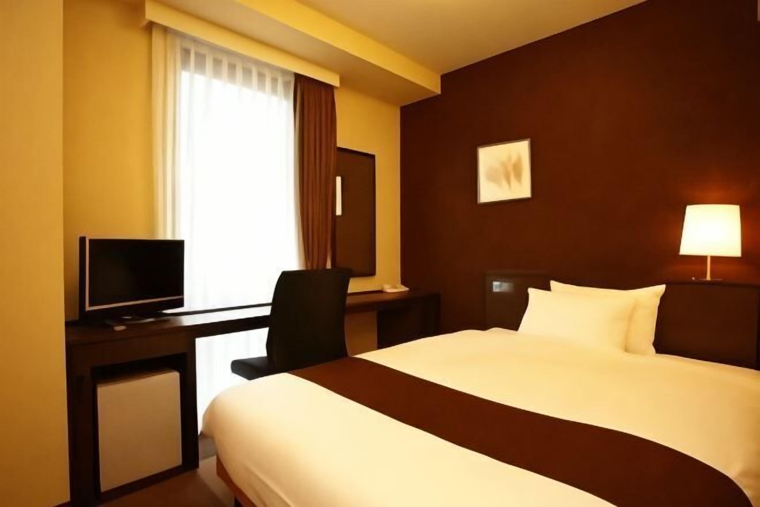 Una scrivania, ferro/asse da stiro, Wi-Fi gratuito, lenzuola