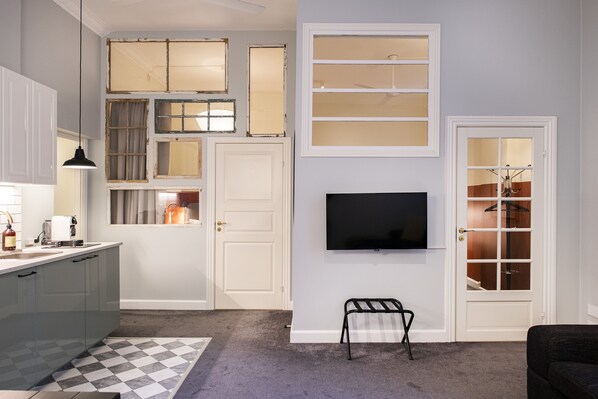 Classic Apartment, Private Bathroom (Courtyard) | Living area | Flat-screen TV, pay films - The Citadel apartments by Daniel&Jacob’s (Copenhagen)