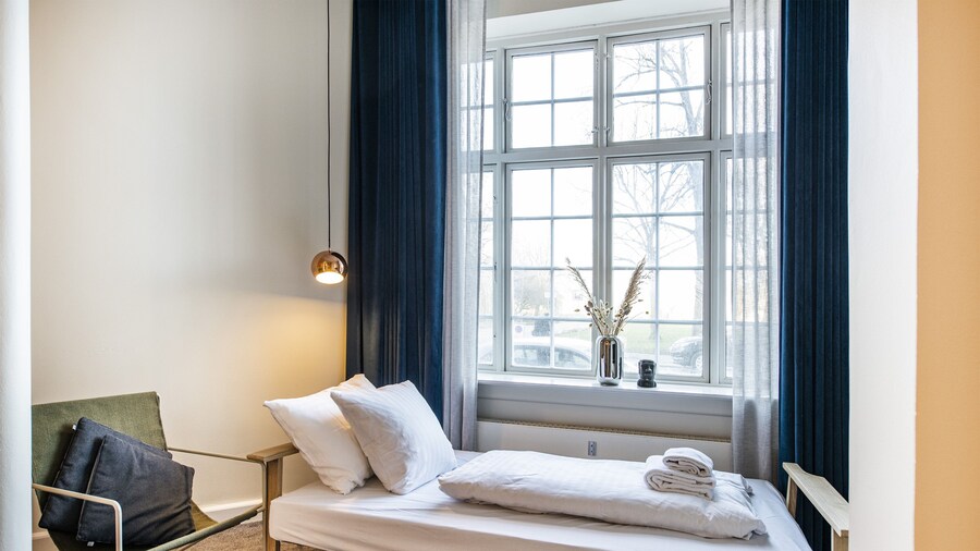 The Citadel apartments by Daniel&Jacobâs