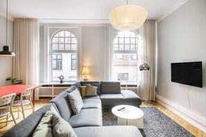 Apartment, 4 Bedrooms, Kitchen | Wohnbereich