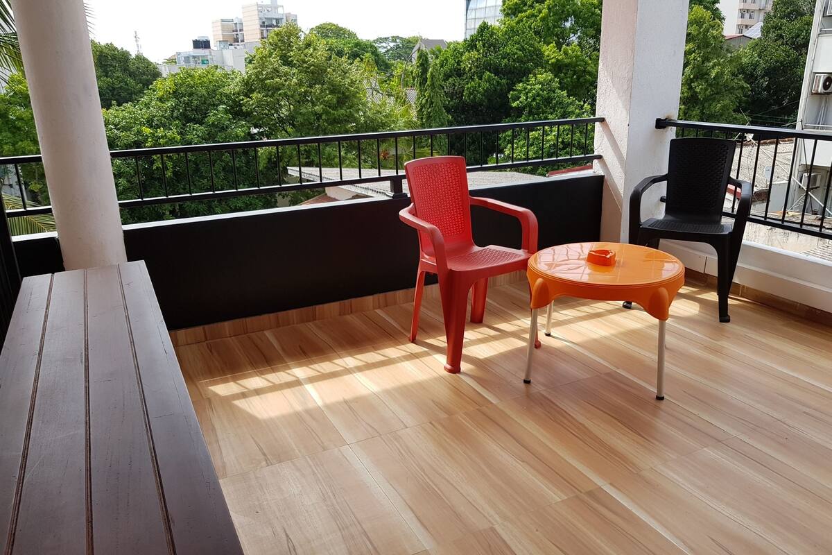 Quarto duplo urbano, 2 camas de solteiro | Wi-Fi de cortesia
